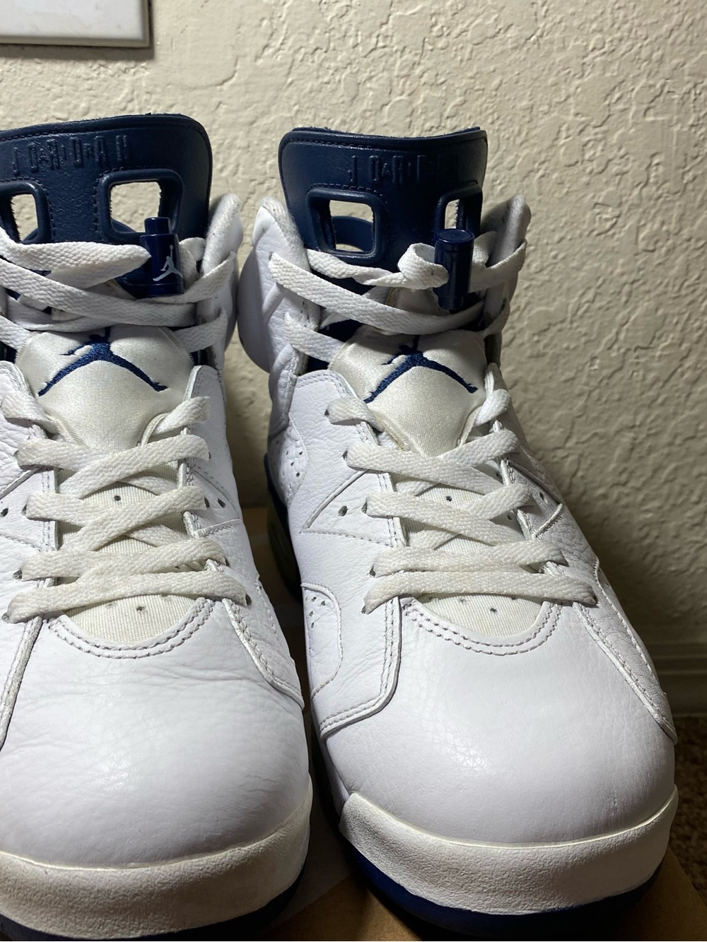 Size 10 - Jordan 6 Retro Midnight Navy